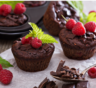 Chocolat cupcakes with sweet raspberries
