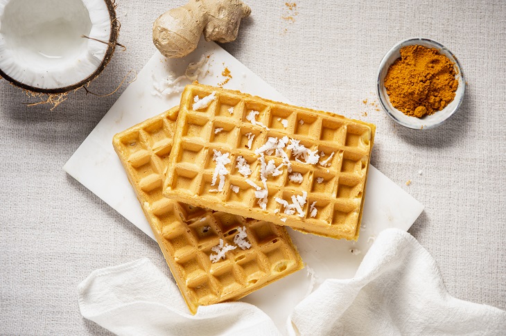 Spicy curry-coconut waffles